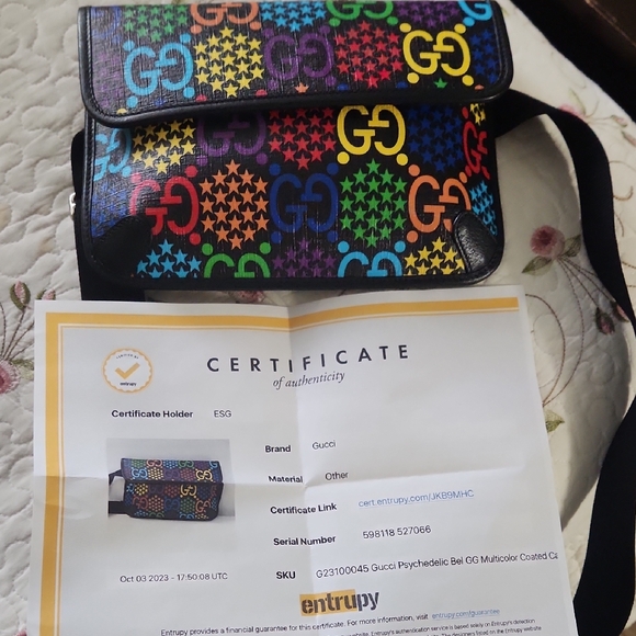 Gucci Handbags - Gucci Vibrant Star Pattern Crossbody Bag